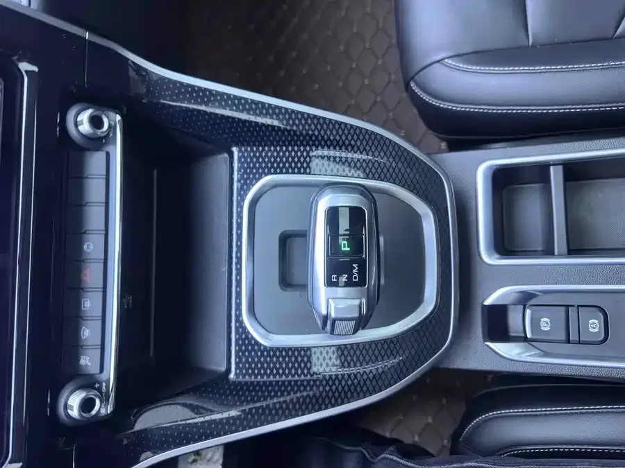 Haval M6 Haval M6 2023 PLUS 1.5T DCT Luxury Smart Connected Edition 2023 — миниатюра 5