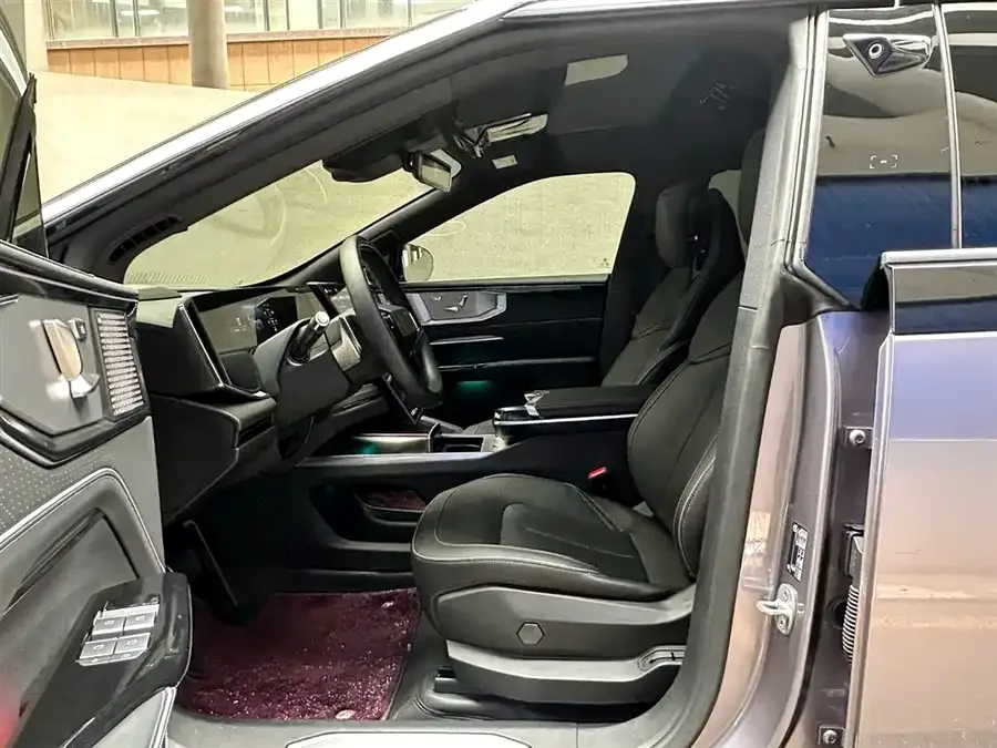 HiPhi Y Gaohe HiPhi Y 2023 560km Pioneer Edition 2024 — миниатюра 3