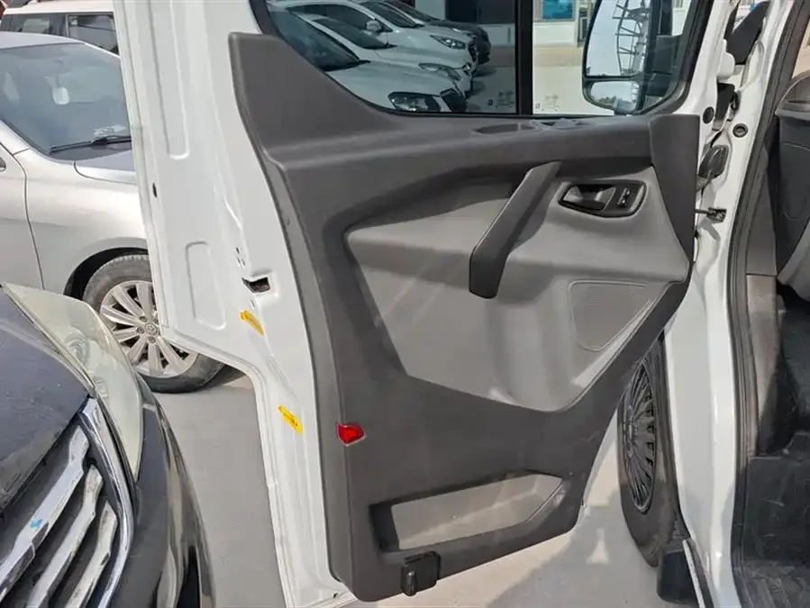 Ford Transit Transit 2021 2.0T diesel manual advanced operator business travel type center axle mid-top 7-seater National VI 2022 — миниатюра 4