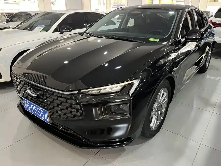Ford Mondeo 2023 Mondeo EcoBoost 245 Luxury 2024 — фото 1, купить с доставкой в Москву