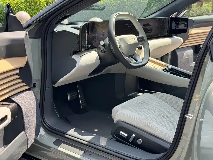 Audi E5 Sportback Audi E5 Sportback 2026 flagship quattro model 2025 — миниатюра 4