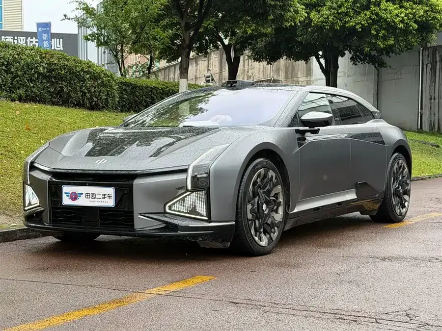 HiPhi Z 2023