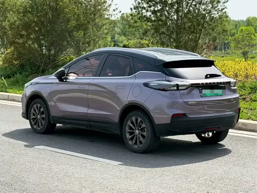 Geely M6 Geely Geometry M6 2022 450 New Enjoyment Edition 2023 — миниатюра 3