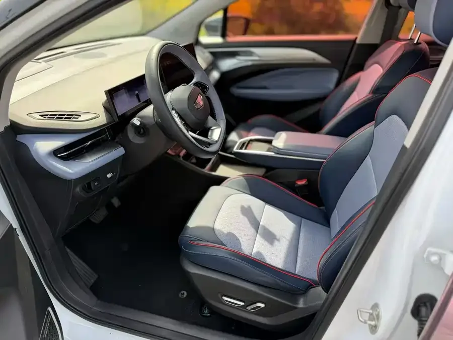Geely M6 Geely Geometry M6 2022 450 New Enjoyment Edition 2023 — миниатюра 4