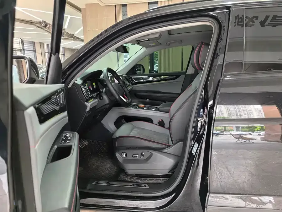 Volkswagen Tiguan X Tiguan X 2023 380TSI four-wheel drive flagship version 2024 — миниатюра 3