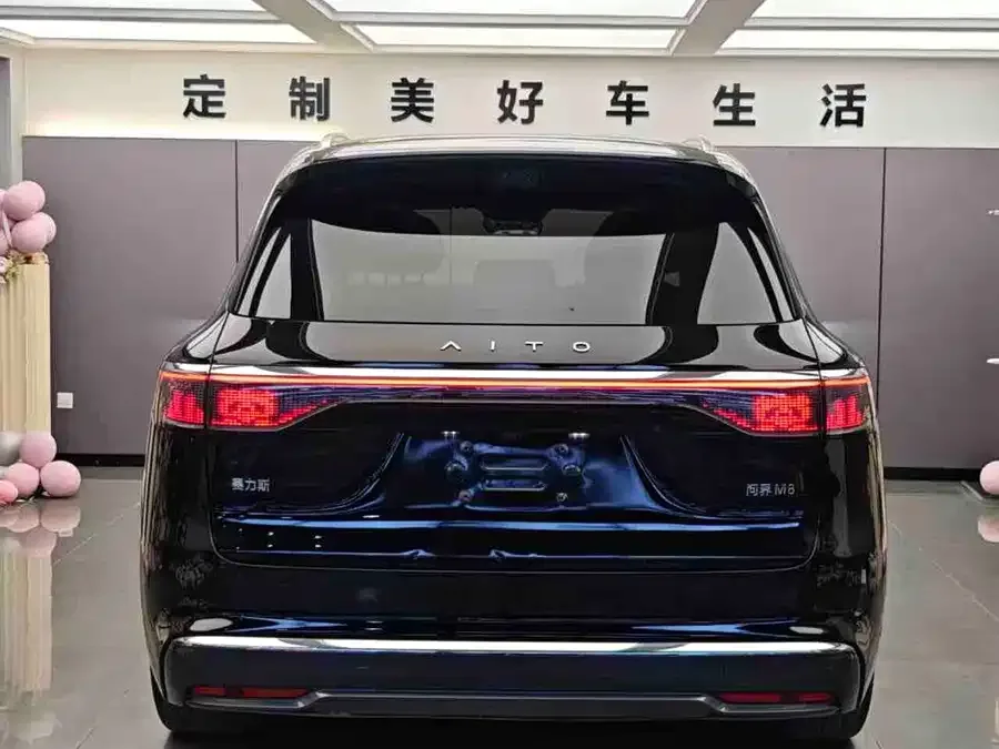 AITO M8 Wenjie M8 2025 Extended Range Max+ Version 53.4kWh 5-Seat Version (192-line LiDAR) 2025 — миниатюра 5