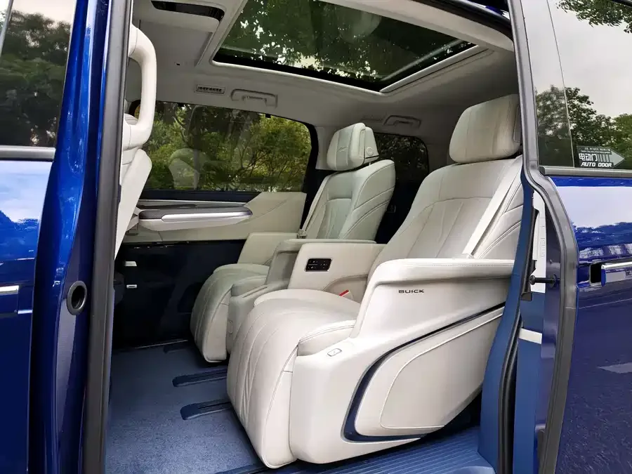 Buick GL8 New Energy 2024 Lu Zun Luxury Edition 6 Seaters 2025 — миниатюра 4