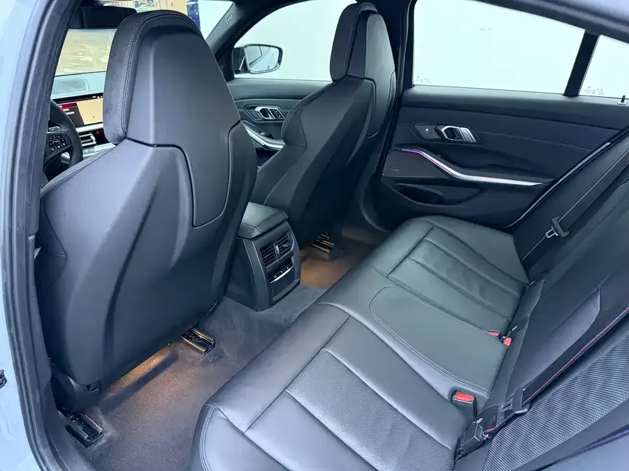 BMW M3 2021 M3 Four-Door Sedan Thunder Edition 2022 — миниатюра 4