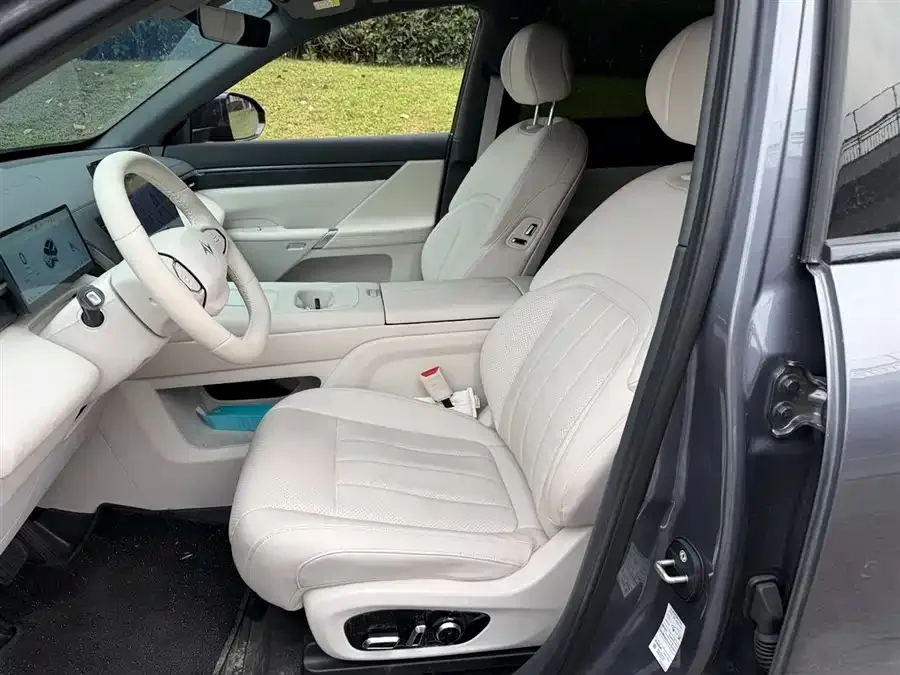 Dongfeng e008 e008 2026 Six-Seat Extended Range Family Edition 2025 — миниатюра 5