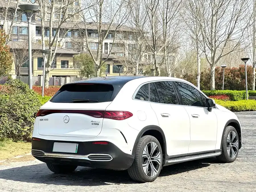 Mercedes-Benz EQE SUV Mercedes-Benz EQE SUV 2024 500 4MATIC Pioneer Edition 2025 — миниатюра 3