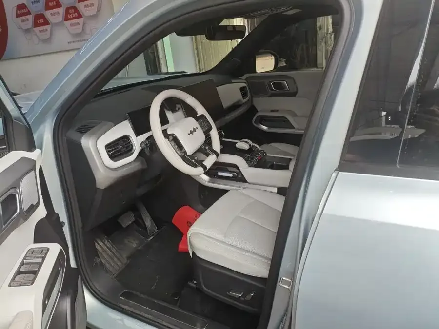 BYD Leopard Titanium 3 Titanium 3 2025 501KM 4WD Ultra Edition 2025 — миниатюра 4