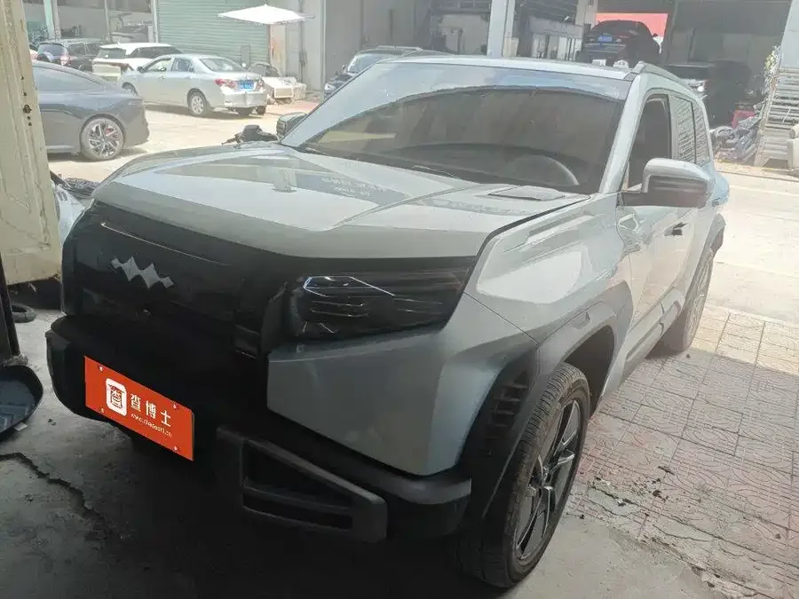 BYD Leopard Titanium 3 Titanium 3 2025 501KM 4WD Ultra Edition 2025 — фото 1, купить с доставкой в Москву