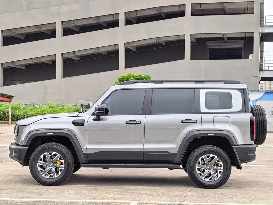 BAIC BJ40 Beijing Off-road BJ40 2024 2.0T New City Hunter Edition Knight Type 2024 — миниатюра 3