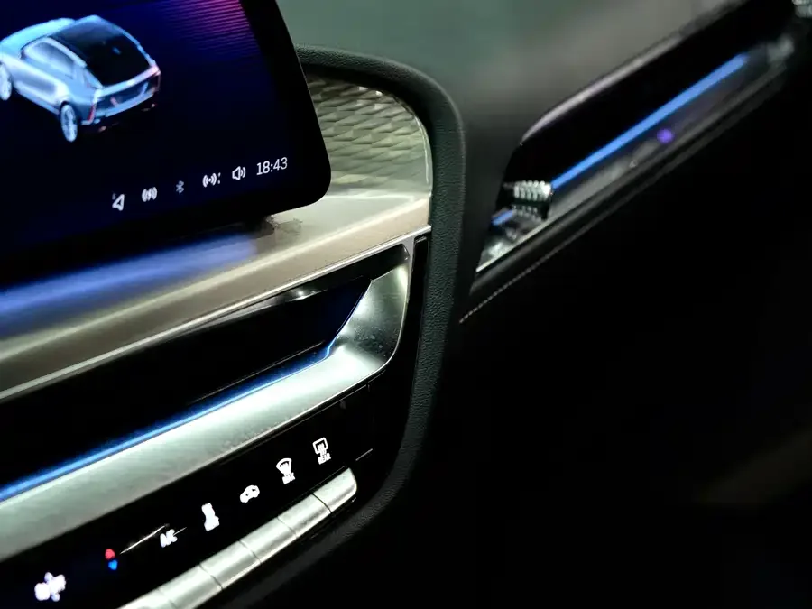 Cadillac IQ Ruige IQ Ruige 2022 four-wheel drive high-performance premium version 2024 — миниатюра 4