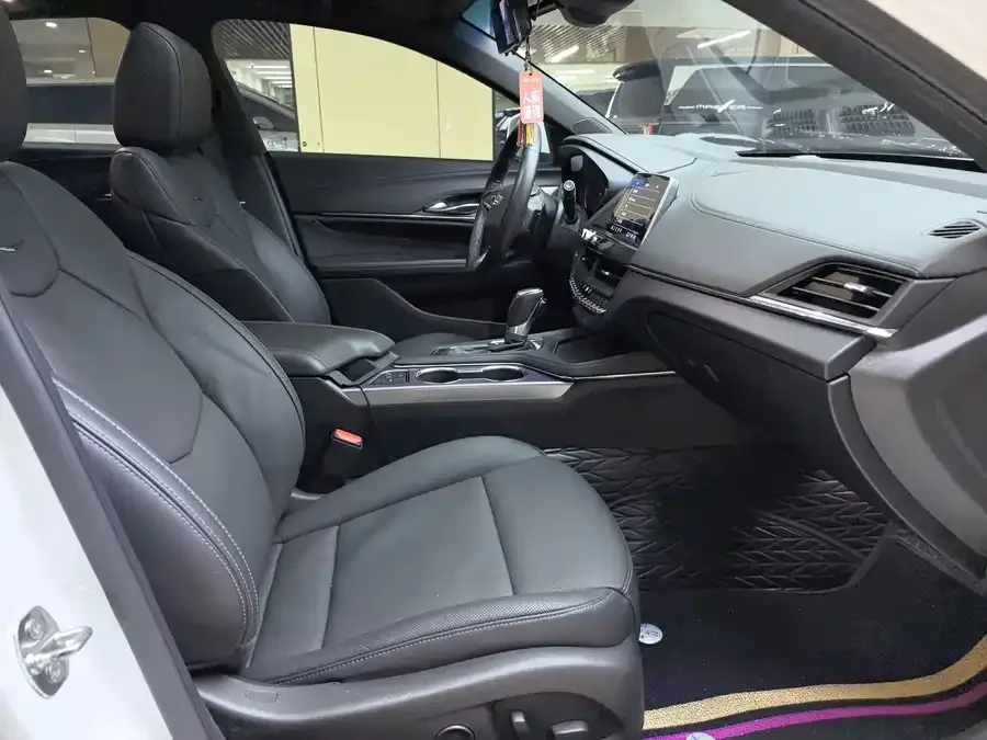 Cadillac CT4 2022 28T luxury model 2022 — миниатюра 4