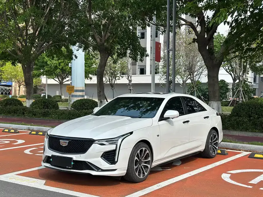 Cadillac CT4 2023 25T Luxury Edition 2023 — фото 1, купить с доставкой в Москву