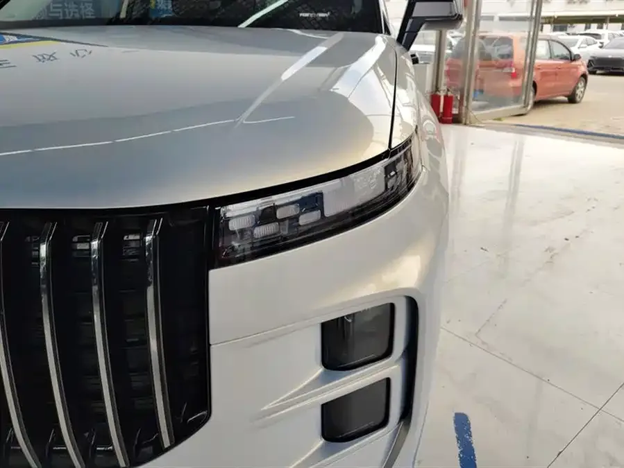 Chery exploration 06 Explore 06 2025 Urban Edition 1.6T 2WD Luxury 2025 — миниатюра 2