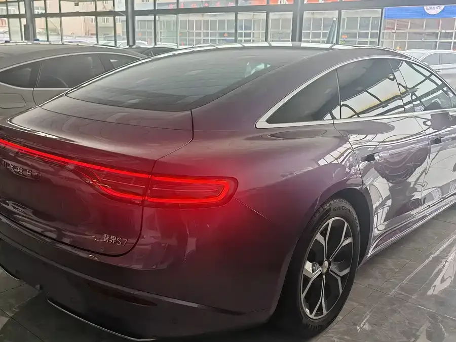 Smart world S7 Zhijie S7 2025 705km Pro 2025 — миниатюра 3