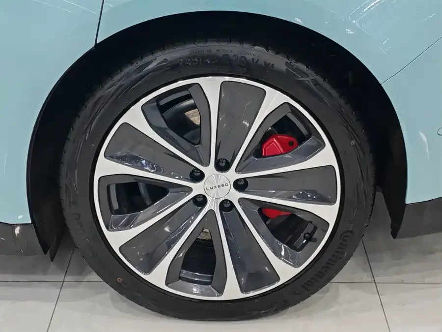 Smart world S7 Zhijie S7 2025 785km Ultra 2024 — миниатюра 2