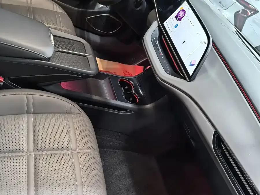 Hongqi EH7 Hongqi EH7 2024 690 Pro 2024 — миниатюра 3
