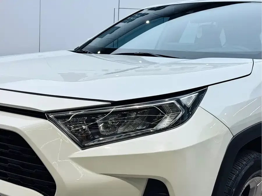 Toyota RAV4 RAV4 Rongfang 2022 2.0L CVT 2WD Fashion PLUS Edition 2022 — миниатюра 4