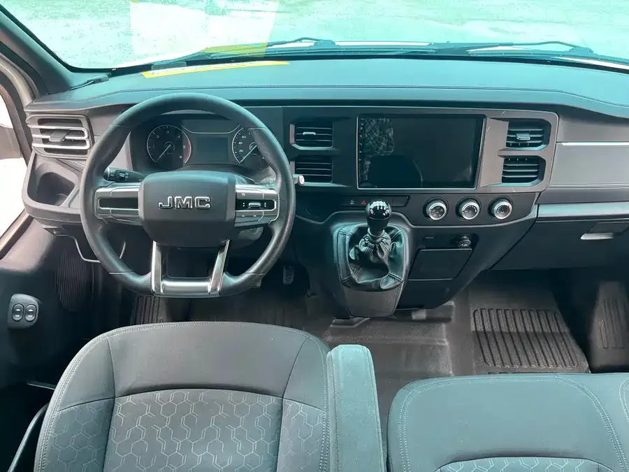 Jiangling Fushun Jiangling Fushun 2022 2.0T manual multi-purpose passenger car short-axle mid-high roof 6-seater 2024 — миниатюра 4