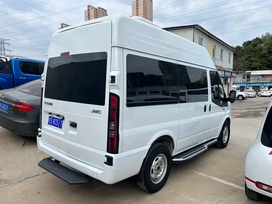 Jiangling Fushun Jiangling Fushun 2022 2.0T manual multi-purpose passenger car short-axle mid-high roof 6-seater 2024 — миниатюра 5