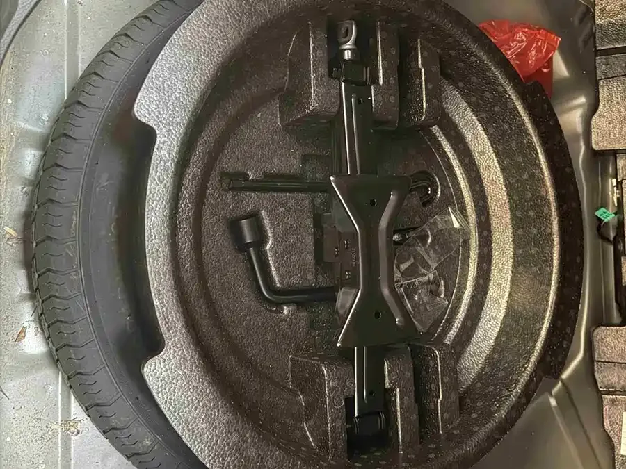 Haval M6 Haval M6 2023 PLUS 1.5T DCT Luxury Smart Connected Edition 2023 — миниатюра 5