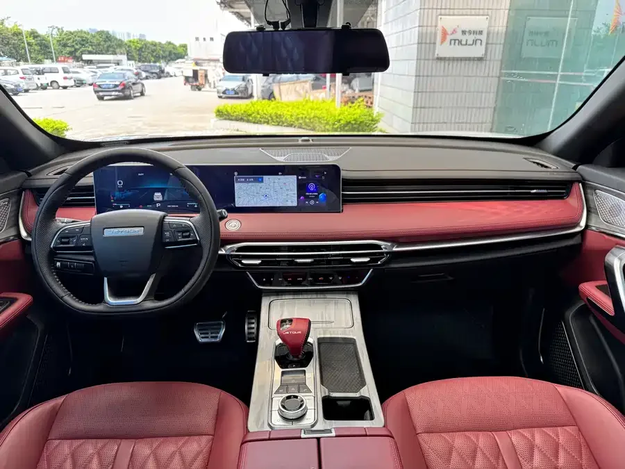 Jetour X70 Plus JETOUR X70 PLUS 2023 1.5T DCT Brave PLUS 5-seater 2024 — миниатюра 3