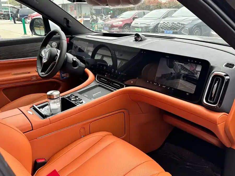 AITO M9 Wenjie M9 2025 Extended Range Ultra Edition 52kWh 6-Seat Version (192-line LiDAR) 2026 — миниатюра 2