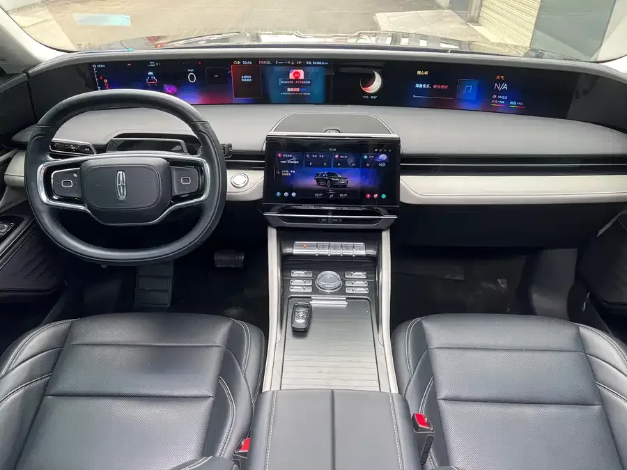 Lincoln Navigator Navigator 2023 2.0T 4WD Premium Edition 2023 — миниатюра 3