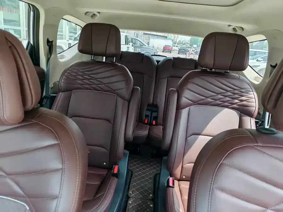 Geely Jiaji New Energy Jiaji New Energy 2022 1.5TD PHEV Platinum Luxury Edition 2022 — миниатюра 3