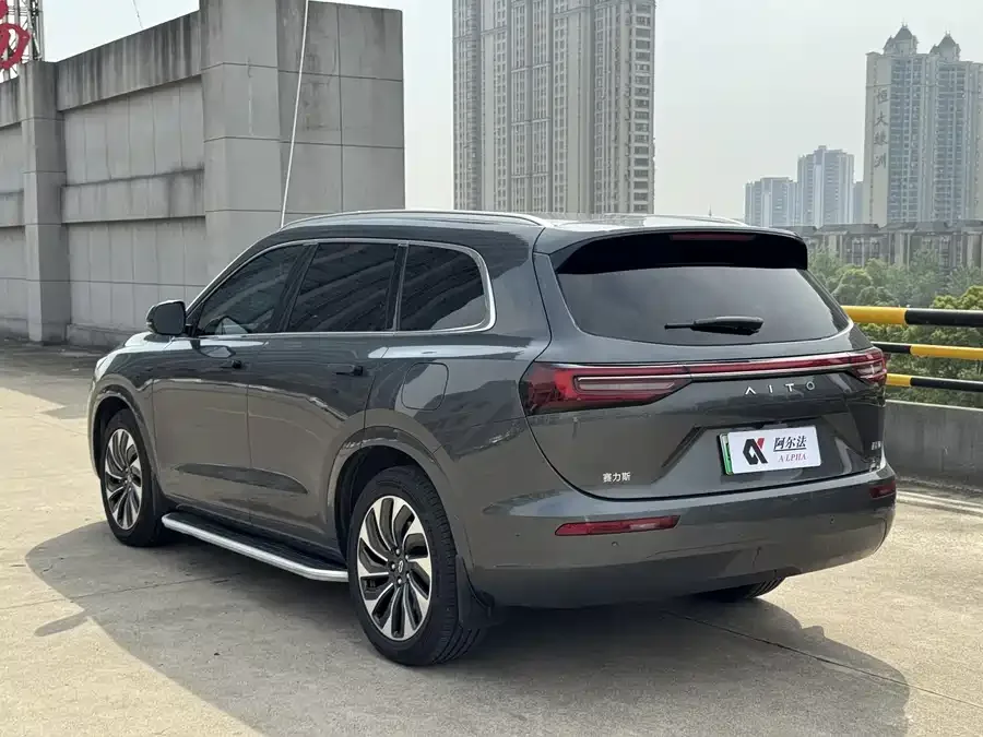 AITO M7 QM7 2022 1.5T RWD Comfort Edition 2023 — миниатюра 2