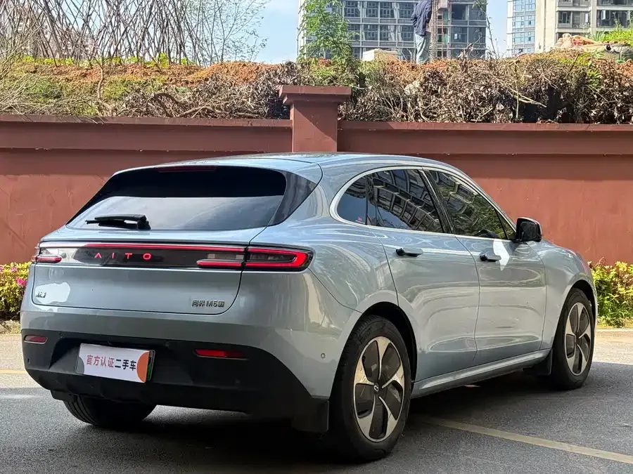 AITO M5 M5 2022 pure electric rear-wheel drive standard version 2022 — миниатюра 4
