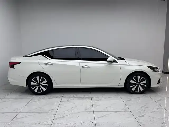 Nissan Altima Teana 2021 2.0L XL Comfort Edition 2023 — миниатюра 2