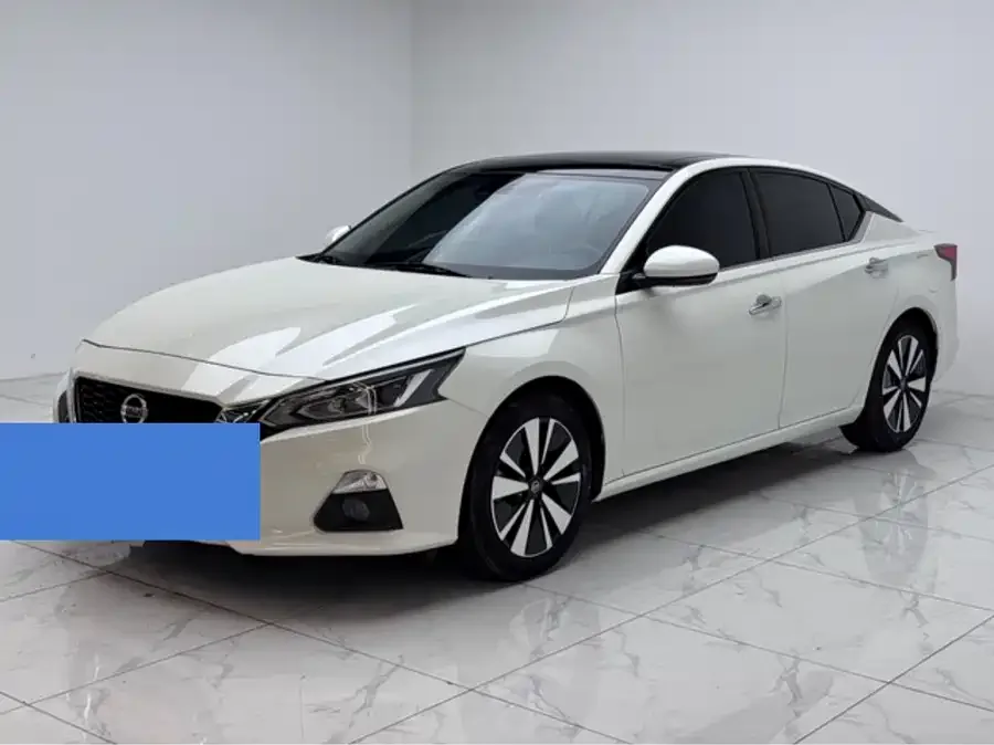 Nissan Altima 2023