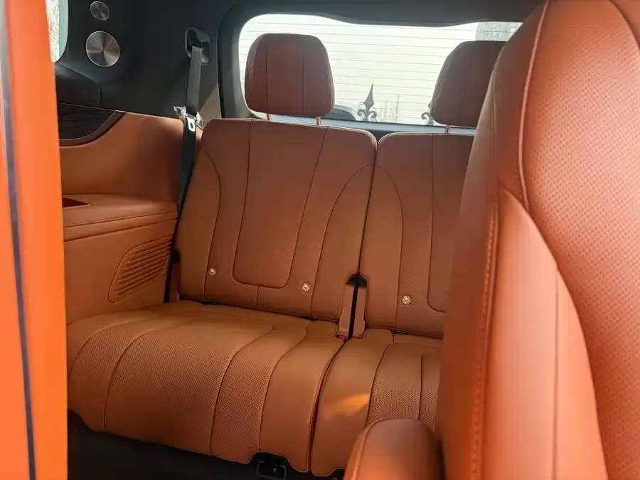 AITO M9 Wenjie M9 2025 Extended Range Ultra Edition 52kWh 6-Seat Version (192-line LiDAR) 2026 — миниатюра 3