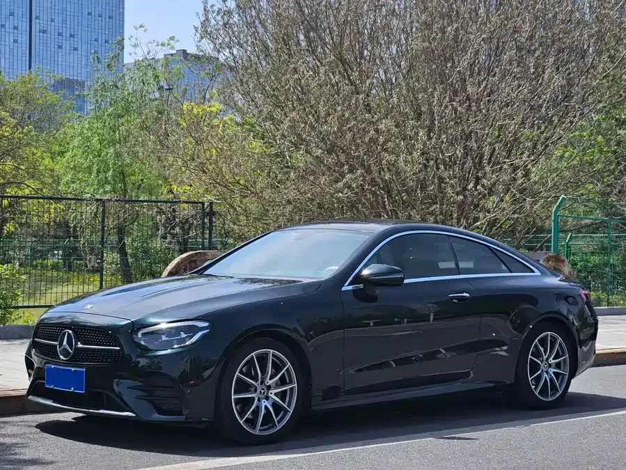 Mercedes-Benz E-Class 2023