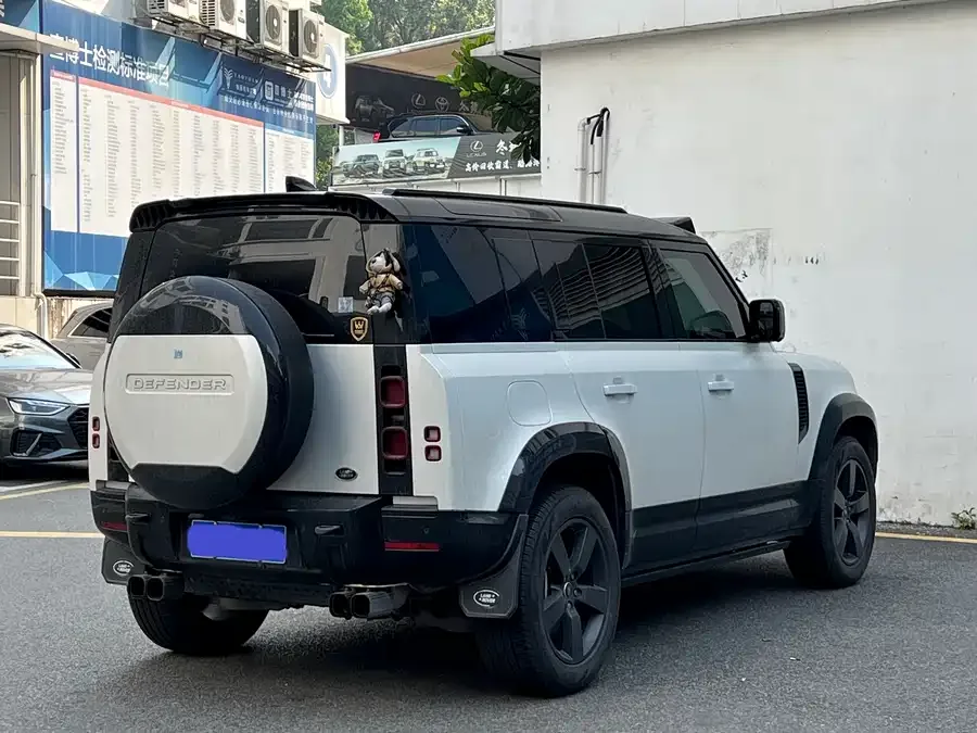 Land Rover guard Land Rover Defender 2025 110 3.0T P400 X-Dynamic HSE 2025 — миниатюра 3