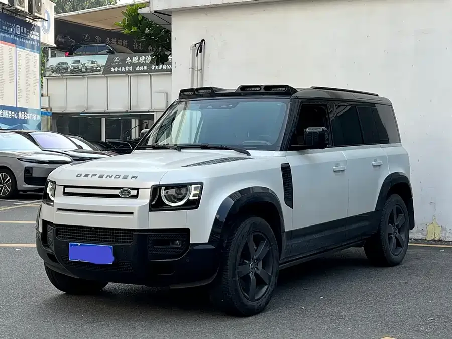 Land Rover guard 2025