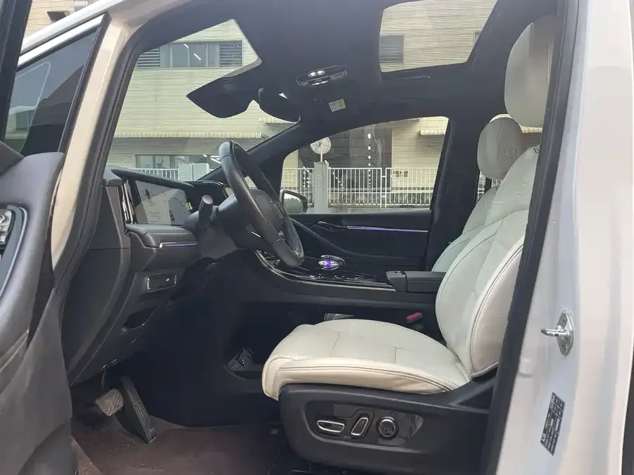 GAC Trumpchi M8 Trumpchi M8 2023 Grandmaster Series 400T Flagship Edition 2023 — миниатюра 3