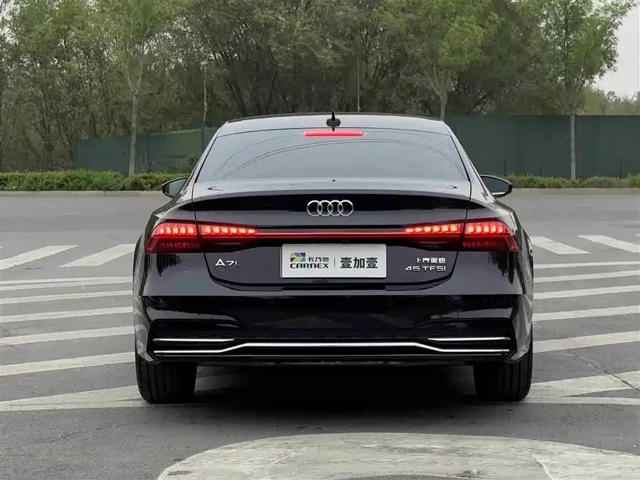 Audi A7L 2024 45 TFSI Luxury Edition 2025 — миниатюра 5