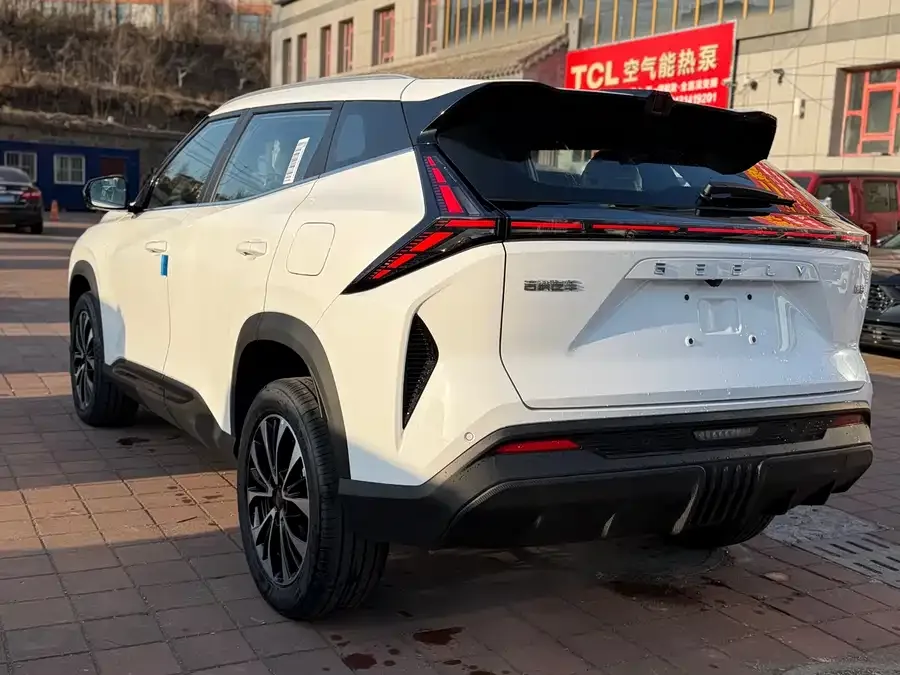 Geely Atlas Boyue 2026 1.5TD Joy 2026 — миниатюра 2
