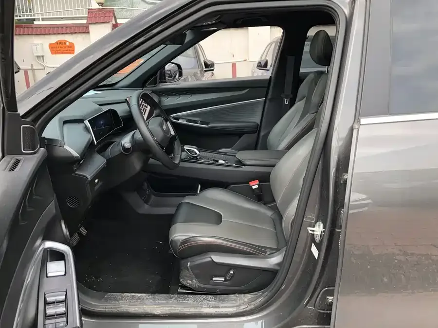 Geely Atlas Boyue 2023 Boyue COOL 1.5TD Smart Link + 2024 — миниатюра 4