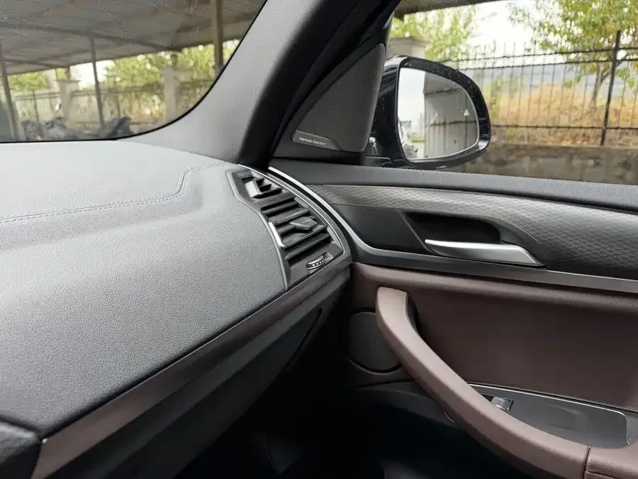 BMW X3 2023 xDrive30i Exclusive M Night Edition 2023 — миниатюра 5