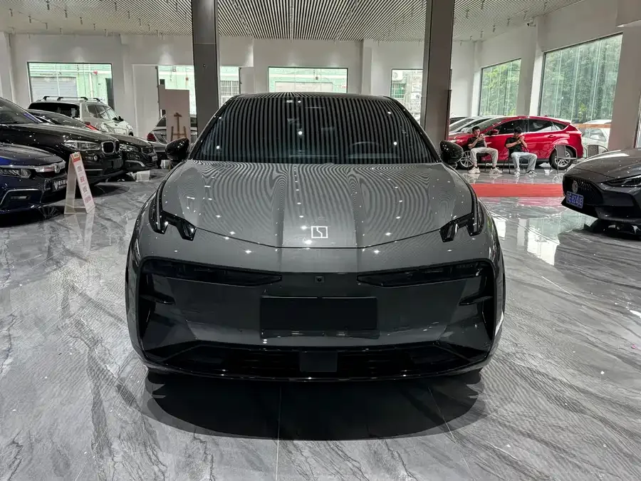 Zeekr X Zeekr X 2025 five-seat rear-wheel drive version 2025 — миниатюра 3