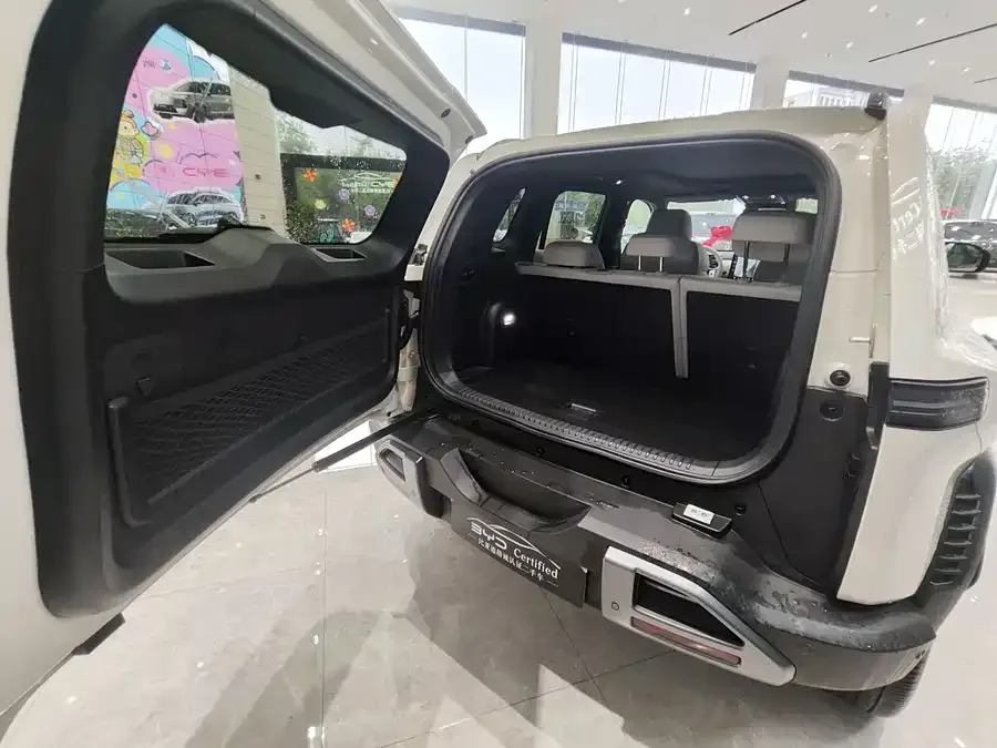 BYD Leopard Titanium 3 Titanium 3 2025 501KM 4WD Ultra Edition 2025 — миниатюра 3