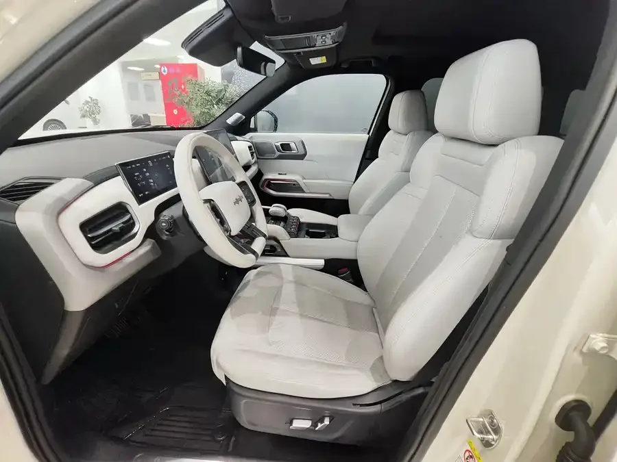 BYD Leopard Titanium 3 Titanium 3 2025 501KM 4WD Ultra Edition 2025 — миниатюра 4