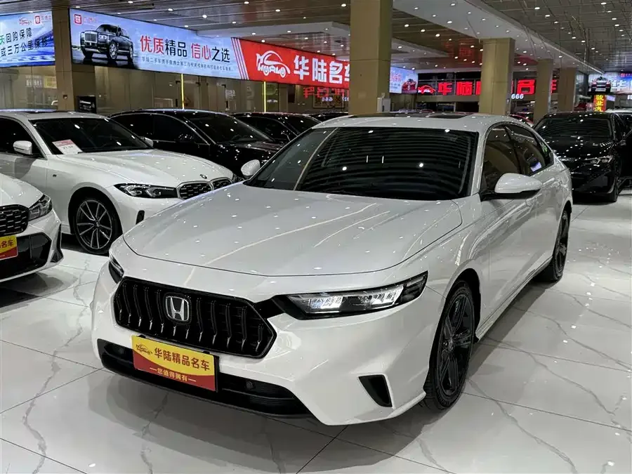 Honda Inspire Insignia 2024 260TURBO Elite Edition 2024 — фото 1, купить с доставкой в Москву