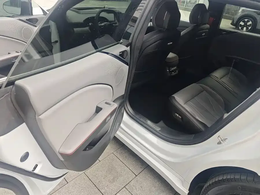 Zeekr 007GT Zeekr 007GT 2025 All-Wheel Drive Smart Edition 75kWh 2025 — миниатюра 3